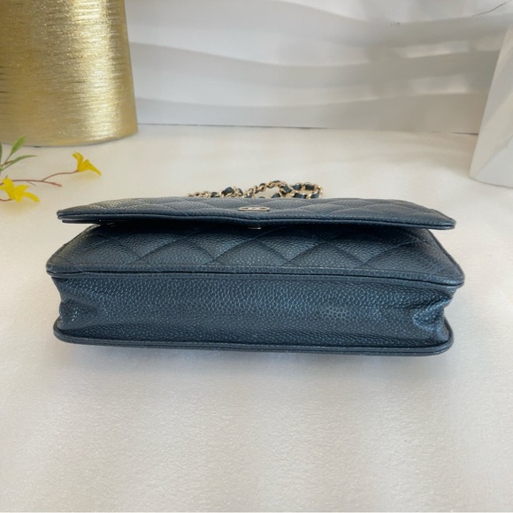 Chanel Metallic Blue Quilted Leather Chain Bag - Picture 8 of 14